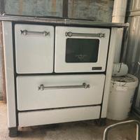 Stufa a legna Nordica da pulire – ritiro a mano