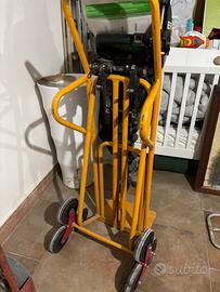 Carrello monta carichi