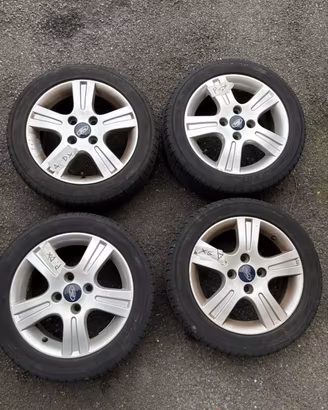 Cerchi in lega ford 15” con gomme 195/50 R15 82V