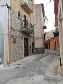 Casa di circa 70 m situata in due piani a Nicosia