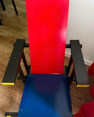 Sedia poltrona Cassina modello Red &Blue
