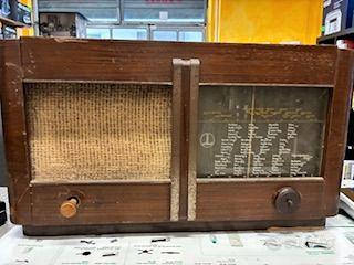 Coppia di radio d'epoca Paillard e Autophon