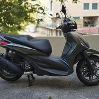 Piaggio Beverly 300 - 2023