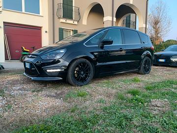Ford s-max ST line 7 posti gancio traino