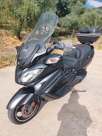 BURGMAN executive 650
