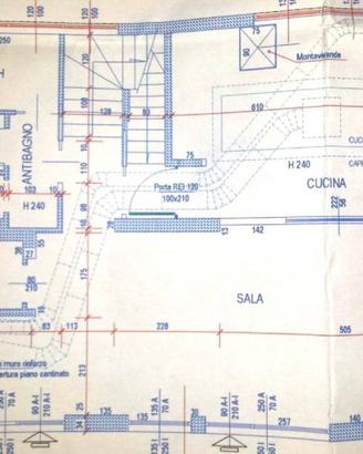 Palazzo / Stabile di 272 m² a Milano