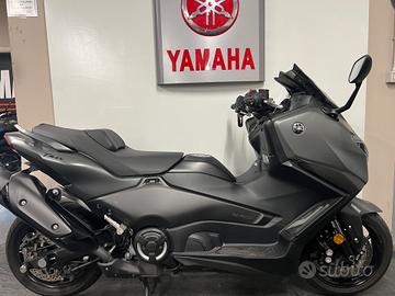 Yamaha TMAX 560