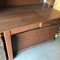 41 - Tavolo di legno vintage.