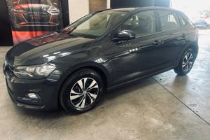 VW Polo 1000cc benzina x neopatentati 119000 km