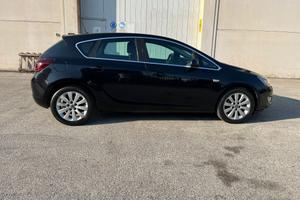 Opel Astra usata