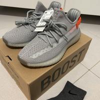 Yeezy Boost V2 taglia 42