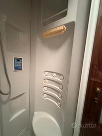 Doccia idromassaggio 