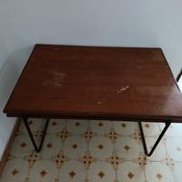 Tavolo vintage in legno e ferro – stile industrial