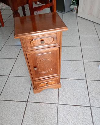 Comodino vintage in legno