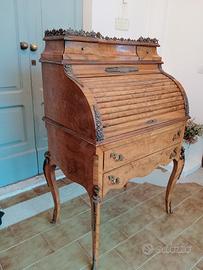 Mobile.Scrivania a roll top stile Luigi XV vintag