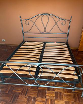 Letto matrimoniale e materasso