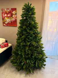 ALBERO DI NATALE REALISTICO ED ELEGANTE CON PIGNE