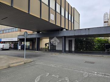 NEGOZIO A SETTIMO TORINESE