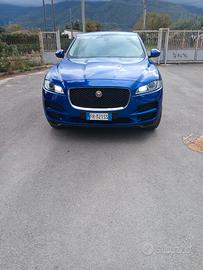 Jaguar F-pace in vendia