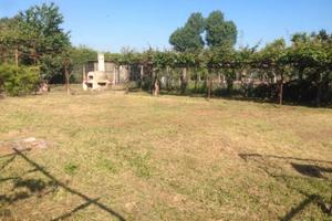 Terreno agricolo recintato, acqua e accesso auto