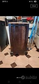 mobiletto in legno vintage 