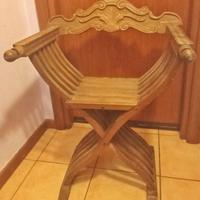 2 Sedie Savonarola pieghevoli.