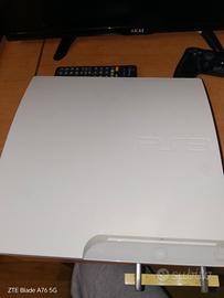 PlayStation 3 e due controller 