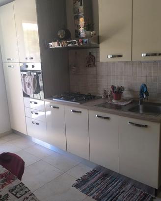 Cucina camera da letto w altro