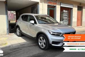VOLVO XC40 (2017-->) XC40 D4 AWD Geartronic Mom...