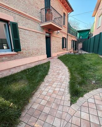 Casa singola in zona residenziale