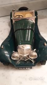 Modellino Burago Jaguar SS100 1937