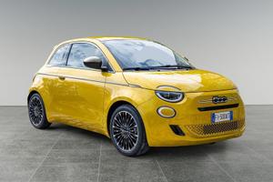 FIAT 500 Hybrid tua a soli 150€ al mese!