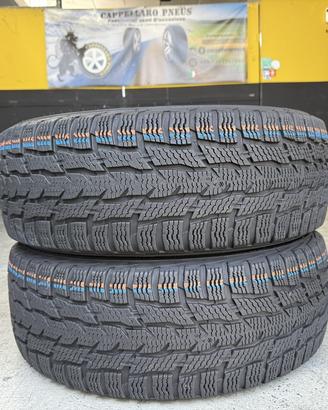 2 Gomme 235/65R16C Nokian Invernali 95% residui