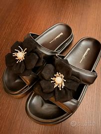 Sandali River Island neri con fiore gioiello
