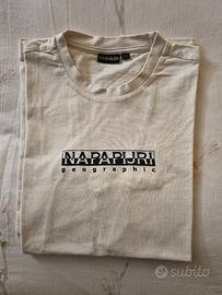 T-shirt bianca Napapijri tg. M (veste L)
