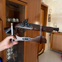 Pistola a pietra focaia