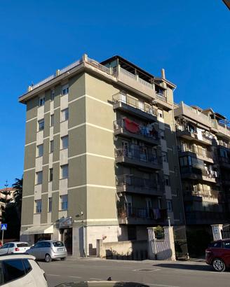 Pentavano a pochi passi da via CarLo Felice