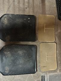 Set Tappetini auto universali + omaggio 2 rampe