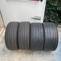 Set Gomme 225/40 e 245/40 R18