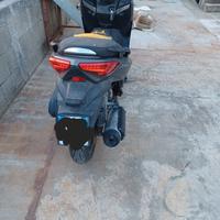 Yamaha X-Max 250 - 2016