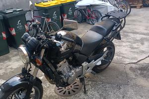moto Honda CBF 500 anno 2004