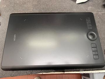 Wacom Intuos Pro Medium Paper Edition