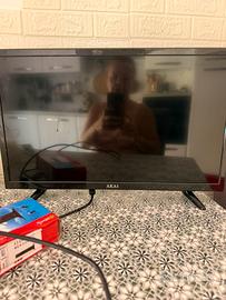 Tv/schermoPC Akai 24”+ntenna HDTVnuova