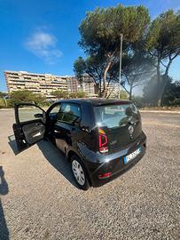 VOLKSWAGEN up! BENZINA 2017, 50000 KM
