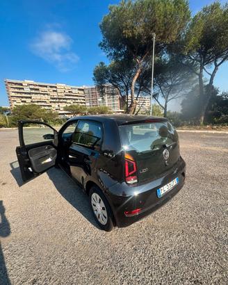 VOLKSWAGEN up! BENZINA 2017, 50000 KM