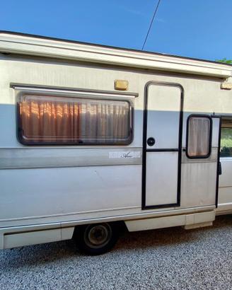 Roller Arno 1990 – Camper Compatto 5,19m