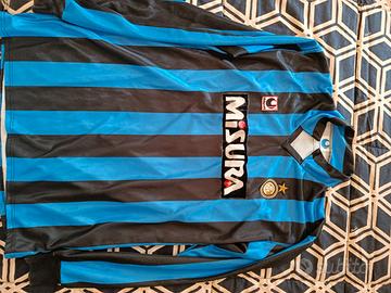 Maglia Inter e Roma indossate