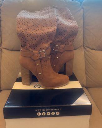 Stivali Queen Helena Shoes