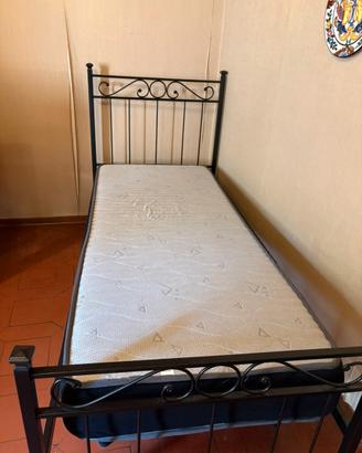 Letto singolo in ferro
