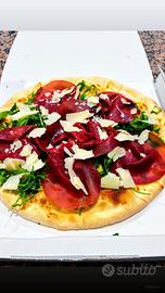 Pizzeria locale di somministrazione